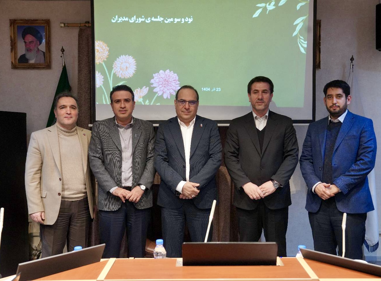 مدد ستون اصلی پشتیبانی دارو و تجهیزات دانشگاه علوم پزشکی ایران است.